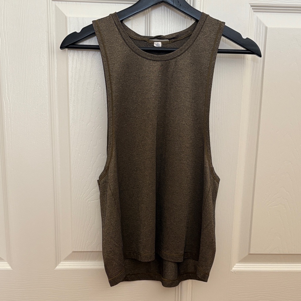 Lululemon Muscle T Size 4